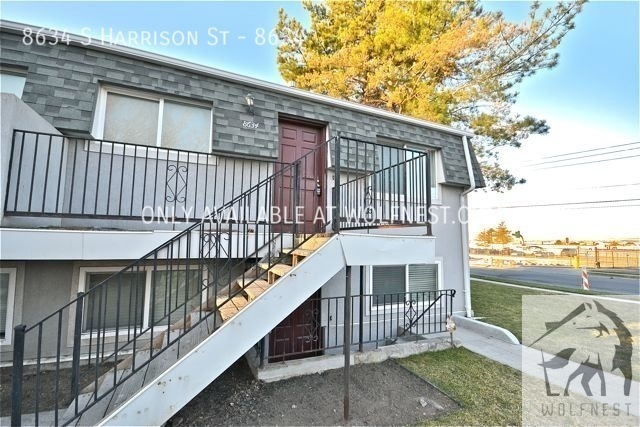 Building Photo - No Deposit Option! Updated 2 Bedroom Sandy...