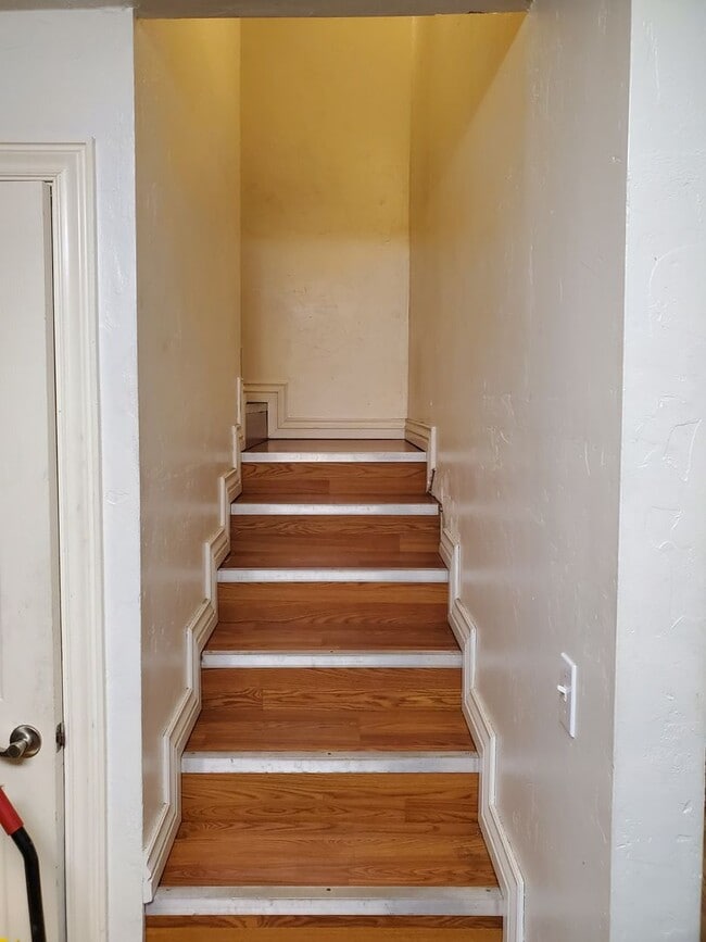 Foto del edificio - 4 bed 2 bath house in Edmond, OK next to UCO campus