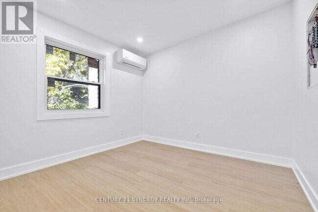 Photo du bâtiment - 598 Kirkwood Ave