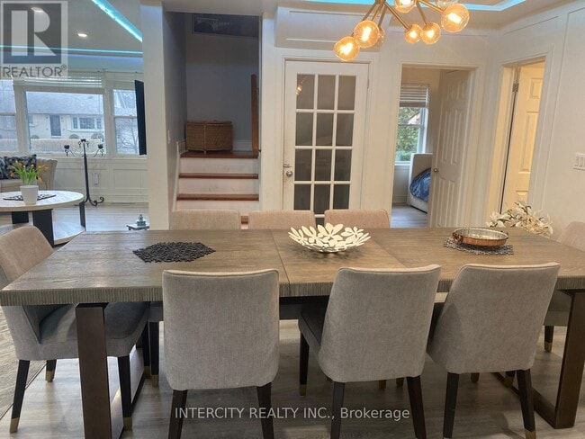 Building Photo - 11 Morton Ave