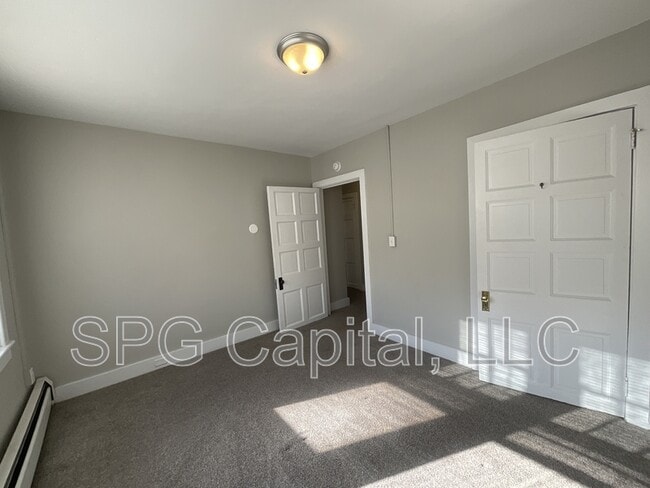 Building Photo - 51 Chambersburg St