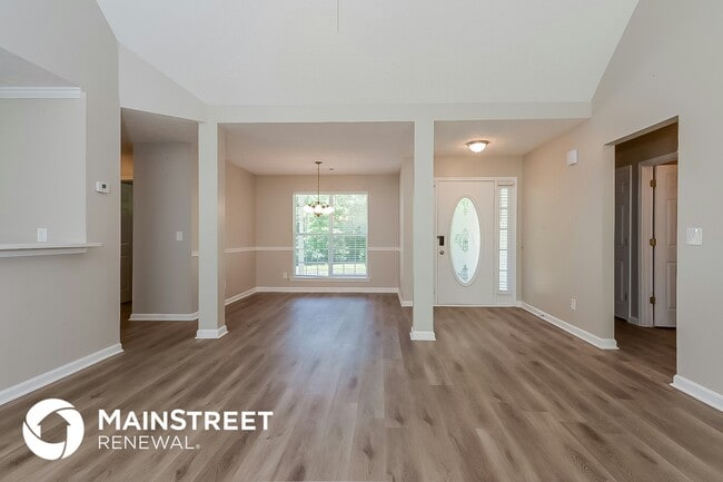 Building Photo - 230 Dillion Dr