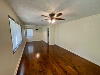 Foto del edificio - 2763 Emerald Dr