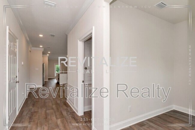 Building Photo - 11253 Cloister Dr