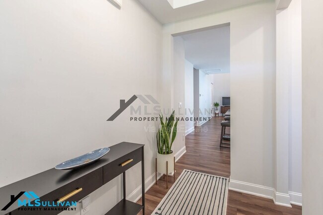 Foto del edificio - 245 Marbella Grove Ct