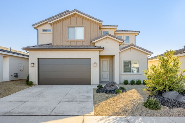 Building Photo - 1382 E White Desert Dr