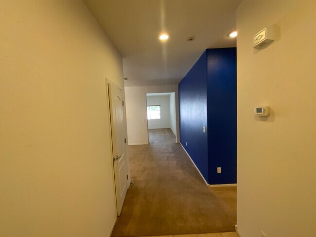 Building Photo - 5406 Carrara Pointe St