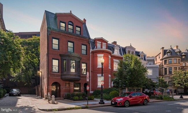 Building Photo - 1524 18th St NW