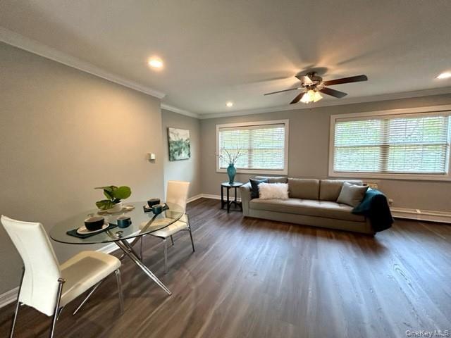 Building Photo - 184 Hallock Rd