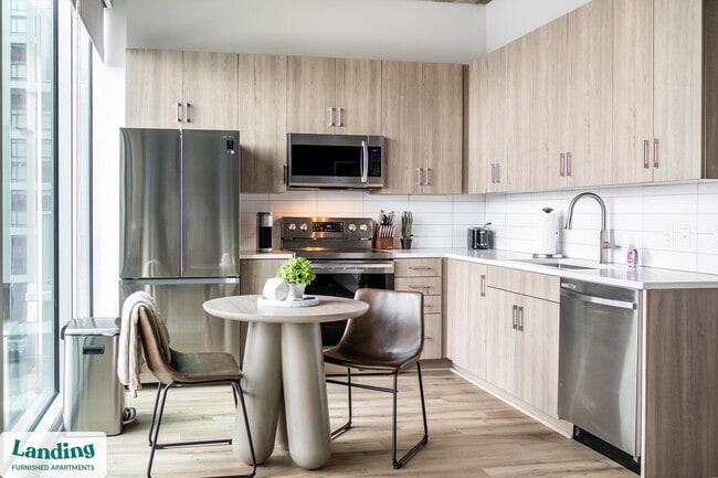 Building Photo - 151 S State St