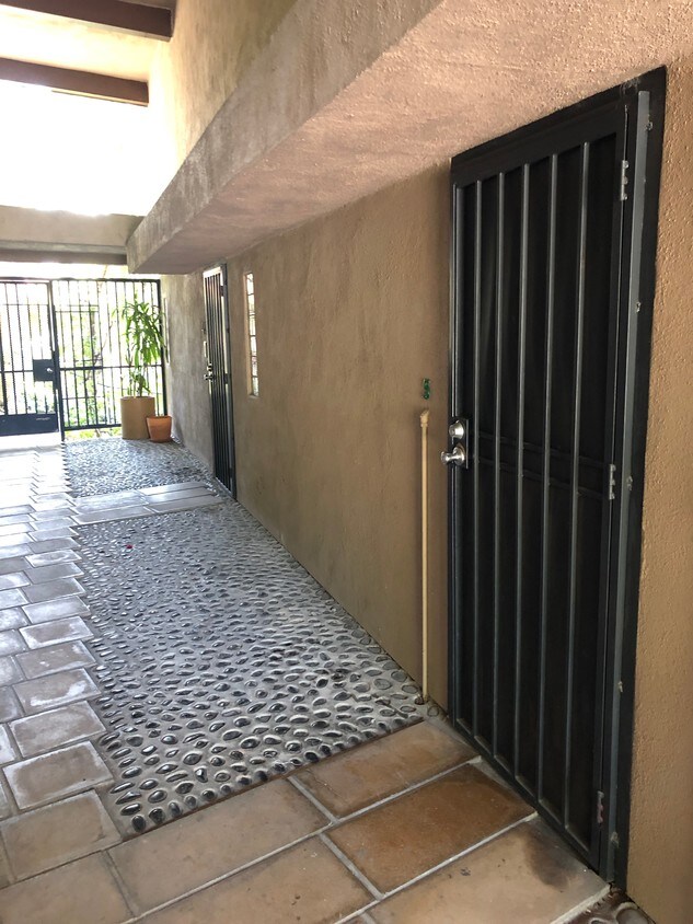 Foto principal - 3742 Landa St