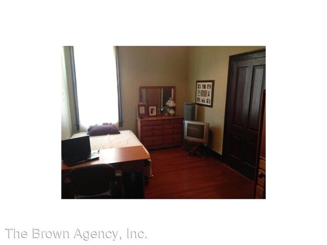 Building Photo - 3 br, 2 bath House - 707 Ave. D