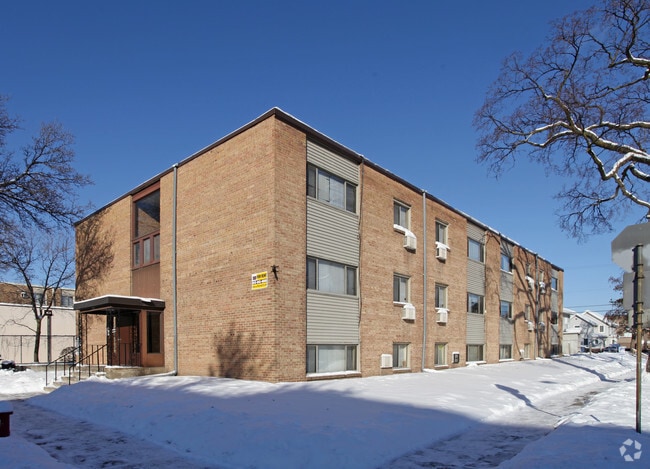 Building Photo - 327 University Ave SE