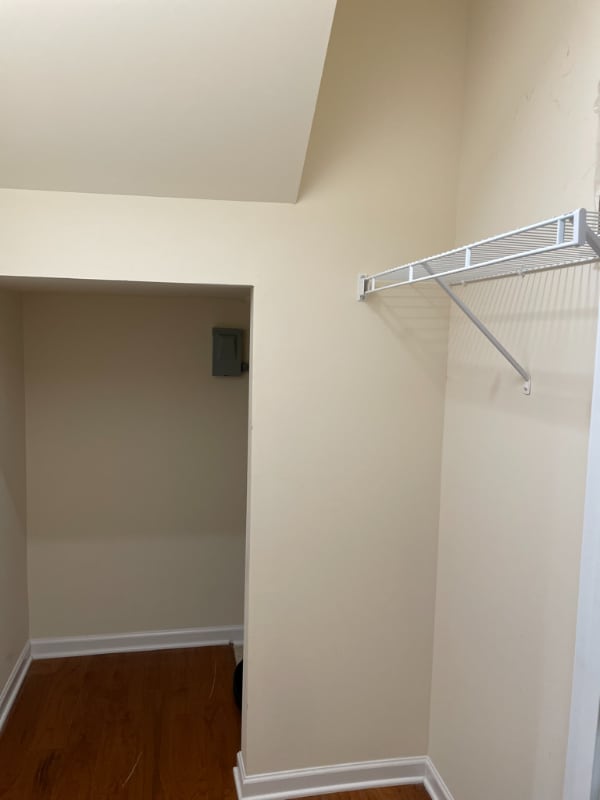 Building Photo - 2097 Shady Pond Dr