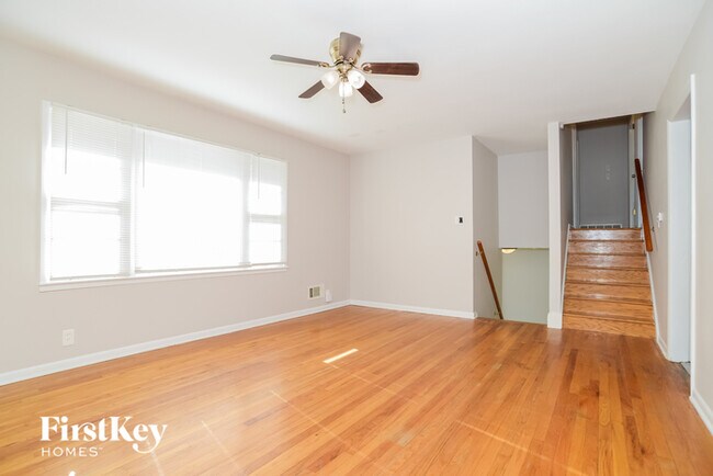 Building Photo - 718 N Cherokee St