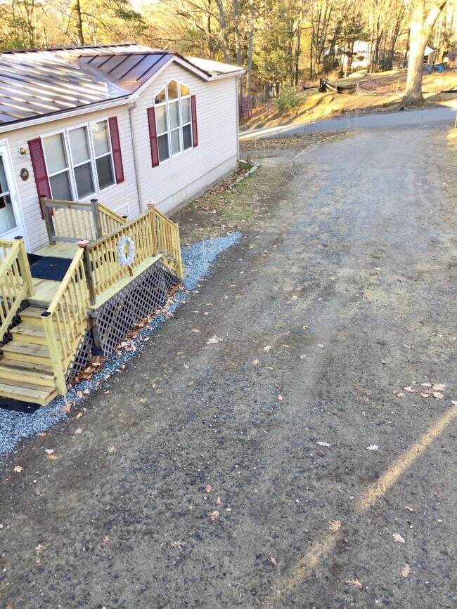 House and driveway - 45 Abbott St