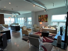 Building Photo - 200 Hoover Ave