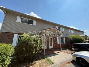 Building Photo - 1825 Meadowland Ln