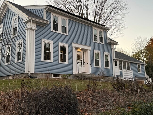 Building Photo - 21 Jabish St