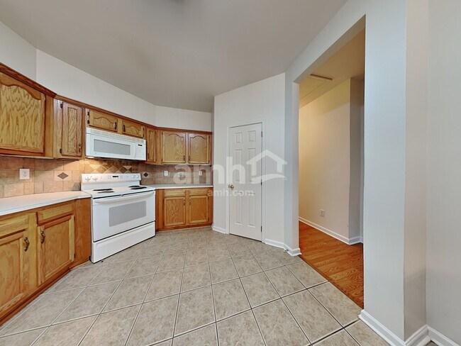 Foto del edificio - 6736 Reedy Creek Rd