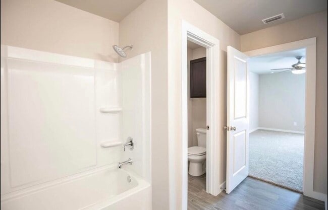 Building Photo - 14413 Avenue X