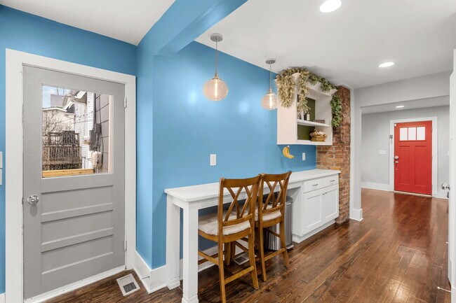 Building Photo - 1308 Overton St