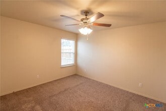 Building Photo - 1705 Montell St