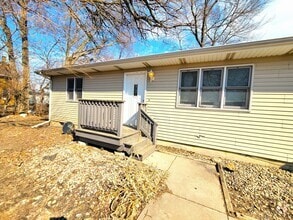 Building Photo - 208 Nebraska St