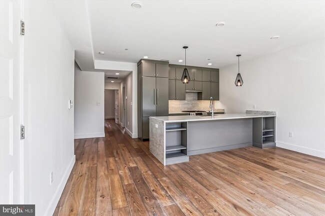 Foto del edificio - 2409 37th St NW