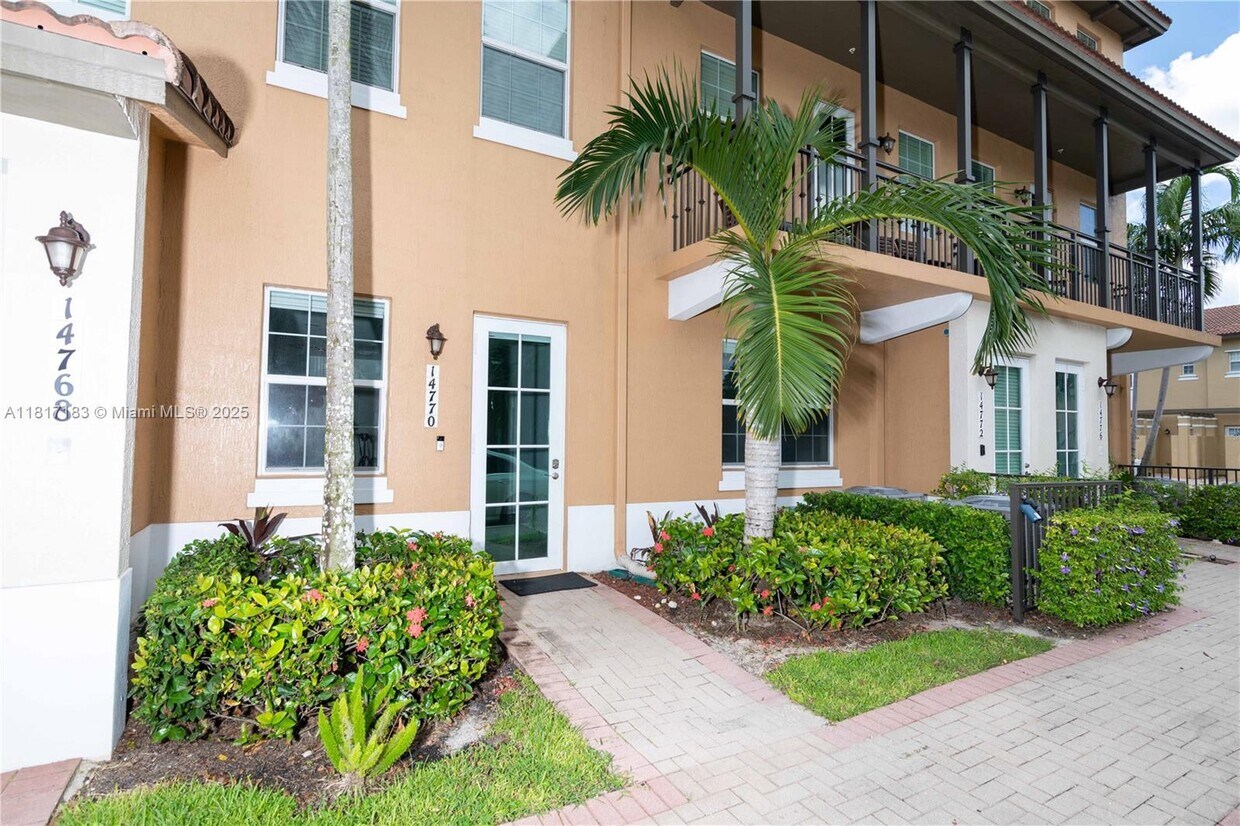 Foto principal - 14770 10th St
