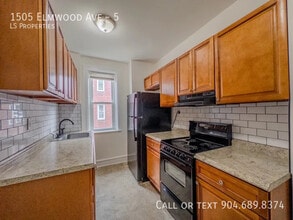 Building Photo - 1505 Elmwood Ave