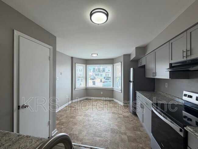Foto del edificio - 3918 Lantana Pl