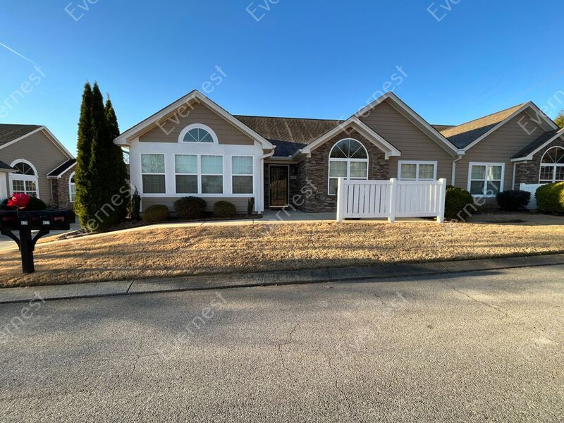 Primary Photo - 873 Carlisle Ln
