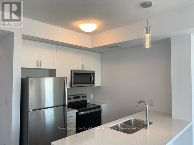Photo du bâtiment - 450-450 Dundas St E