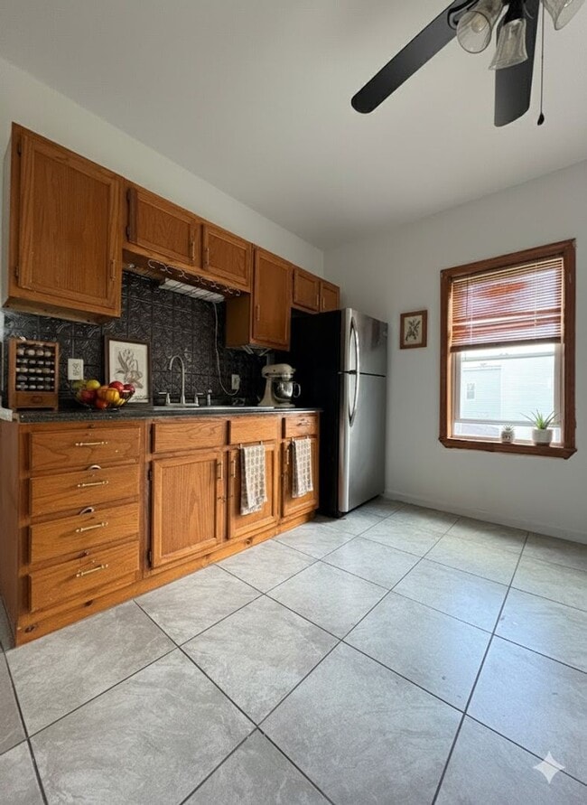 Photo - 26 Abbott St Apartment