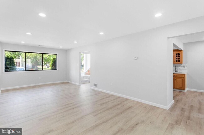 Foto del edificio - 36 Viburnum Ln