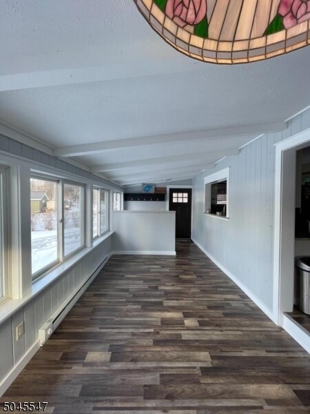 Building Photo - 245 Lakeview Dr