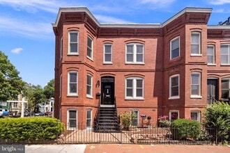 Building Photo - 817 T St NW