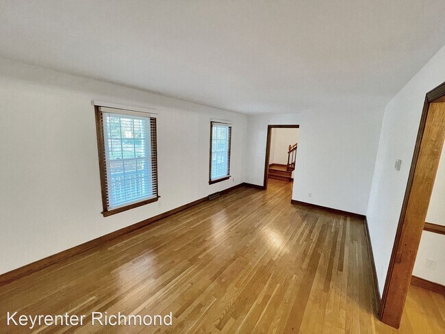 Building Photo - 5 br, 3.5 bath House - 8218 Georgie Ct