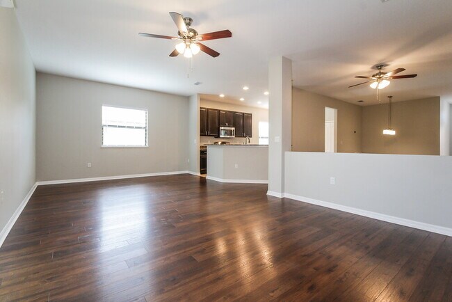 Foto del edificio - 2209 50th St Cir E