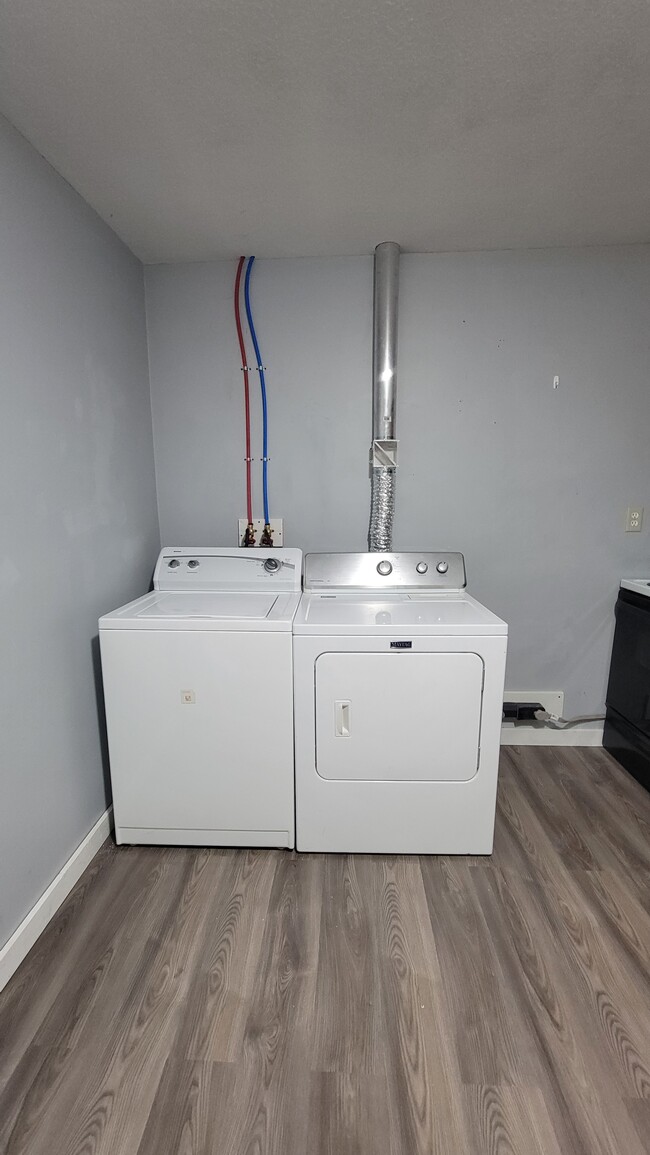 Comes with washer and dryer - 127 E Main St