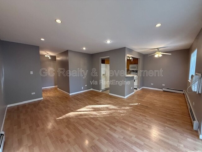 Foto del edificio - 834 College Blvd