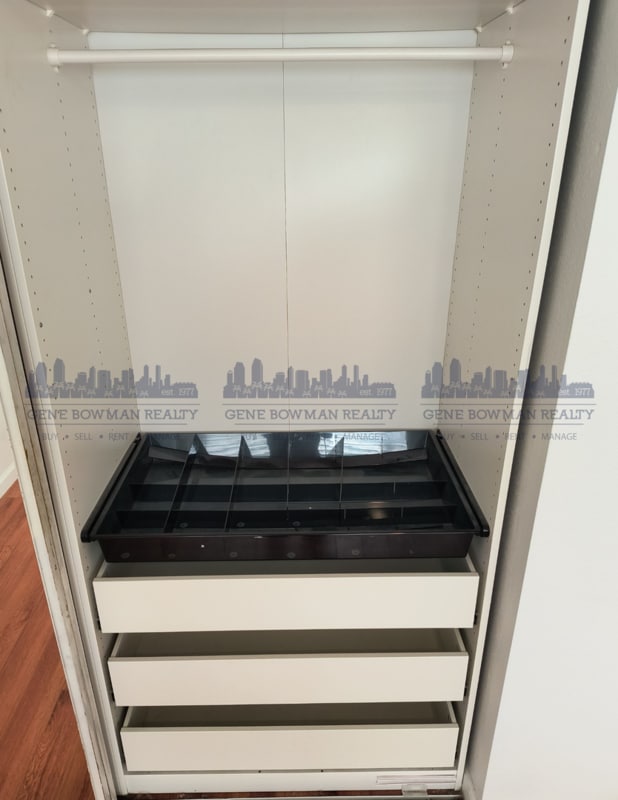 Foto del edificio - 2409 Fleetwood St