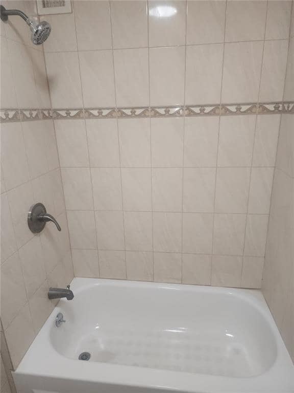 Foto del edificio - 404 Logan St