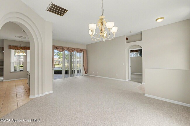 Foto del edificio - 6146 Arlington Cir