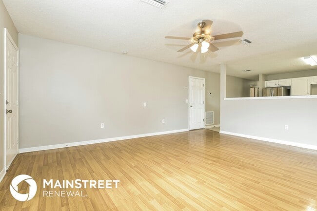 Building Photo - 604 37th St W