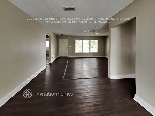 Foto del edificio - 6841 Liberty St