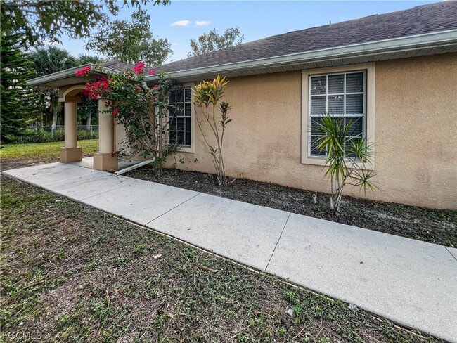 Foto del edificio - 13437 First St