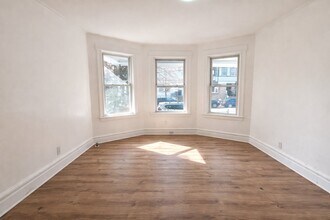Building Photo - 878 S 19th St