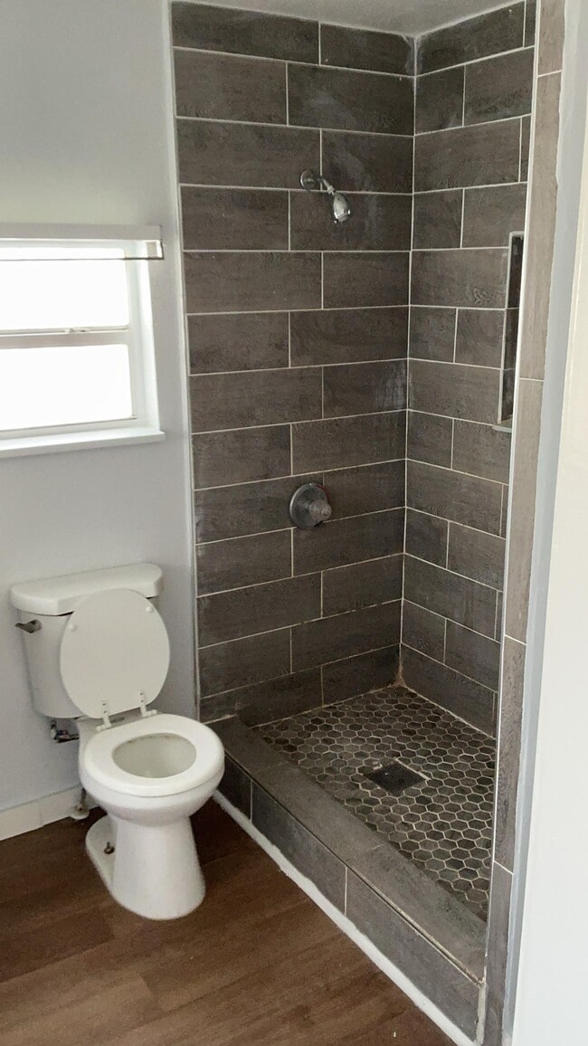 Building Photo - 1306 Carlsbad Pl